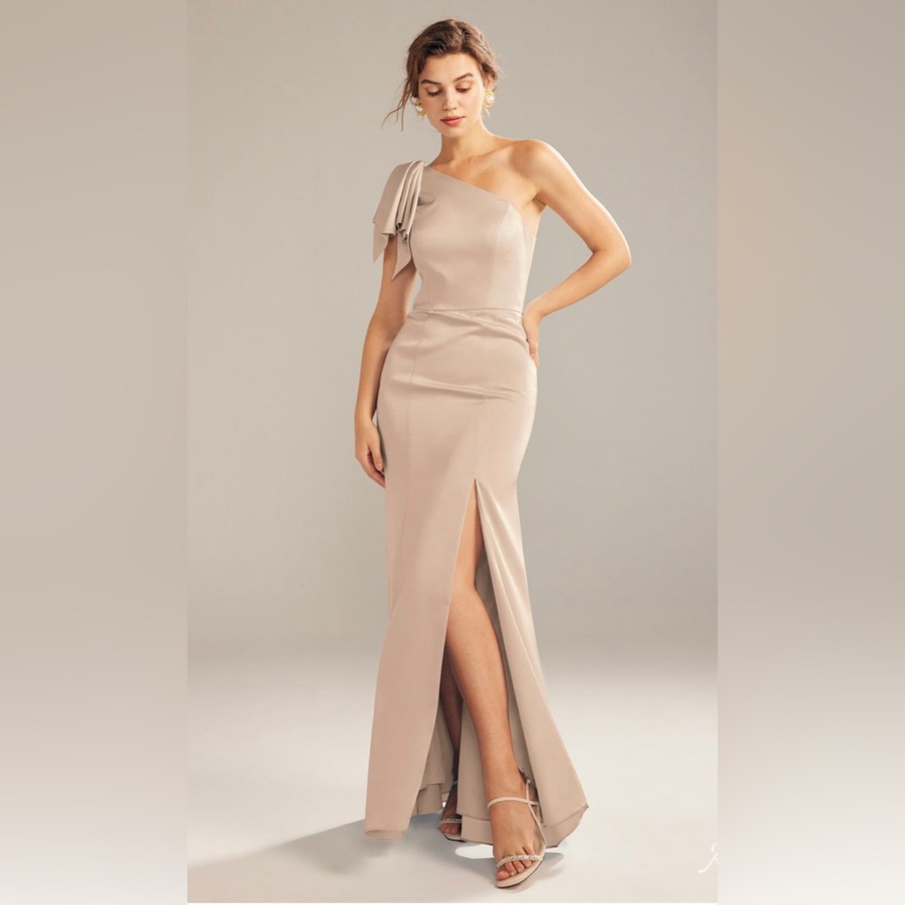 AW Bridal Dorsey Bridesmaid Dress- Size 4